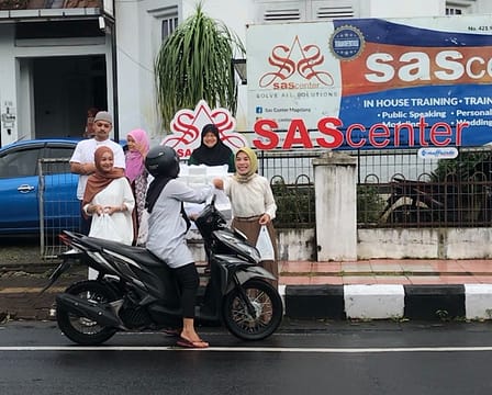 Ramadhan Kareem, SAS Center Berbagi Takjil